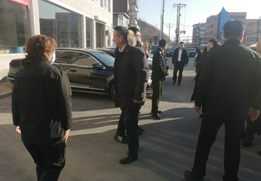 鞍勤集團黨委下基層、聽民意，助推企業(yè)高質(zhì)量發(fā)展