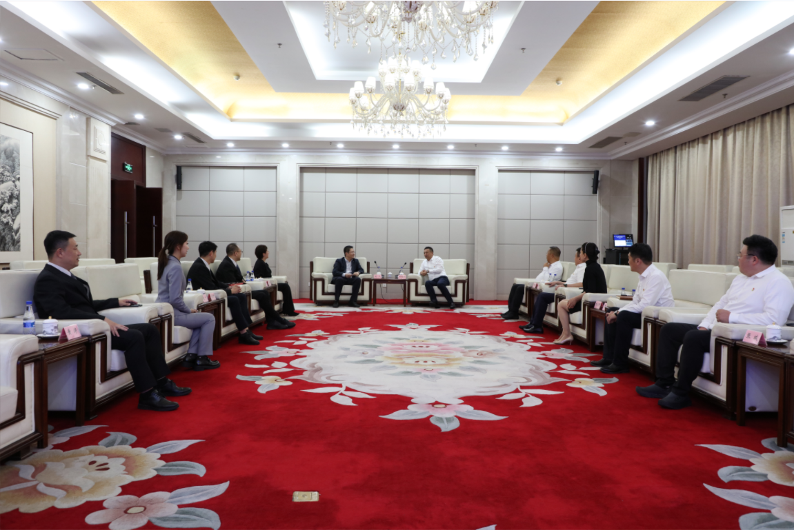 鞍勤、溫泉、公服集團(tuán)與招商銀行簽訂戰(zhàn)略合作協(xié)議！銀企合作譜新篇